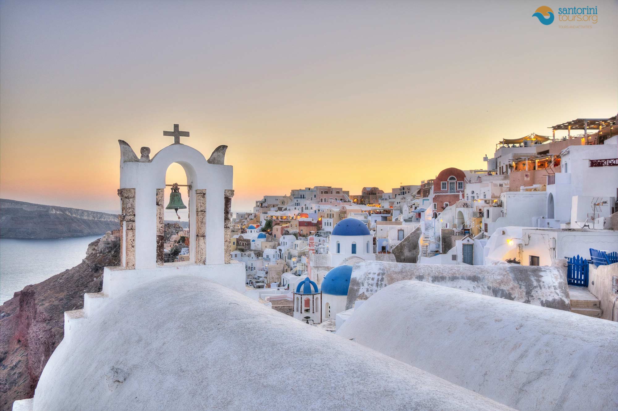 Santorini Villas: Where They Are and What to Check