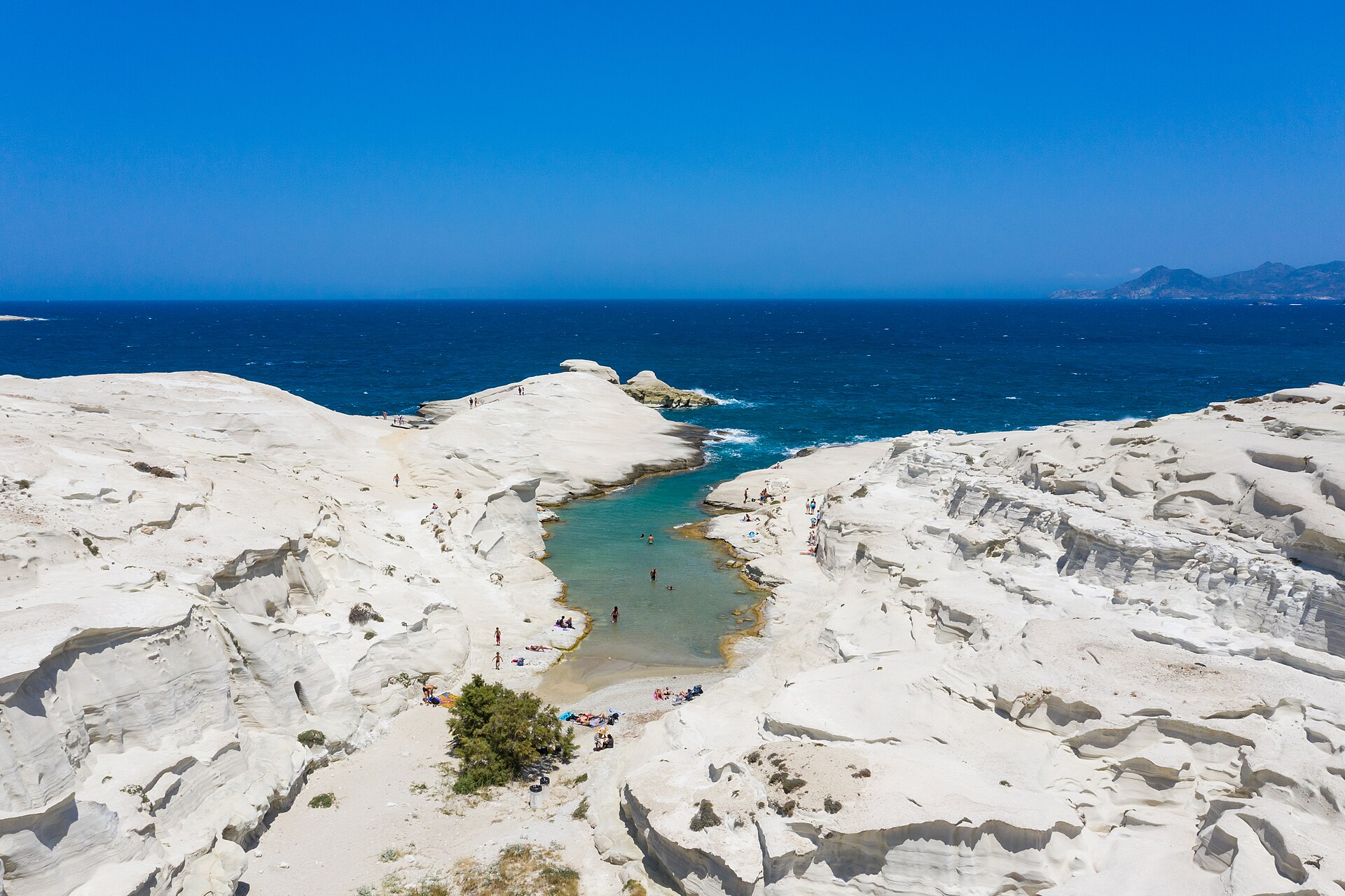 Santorini to Milos: Ferries, Times and Whether to Go